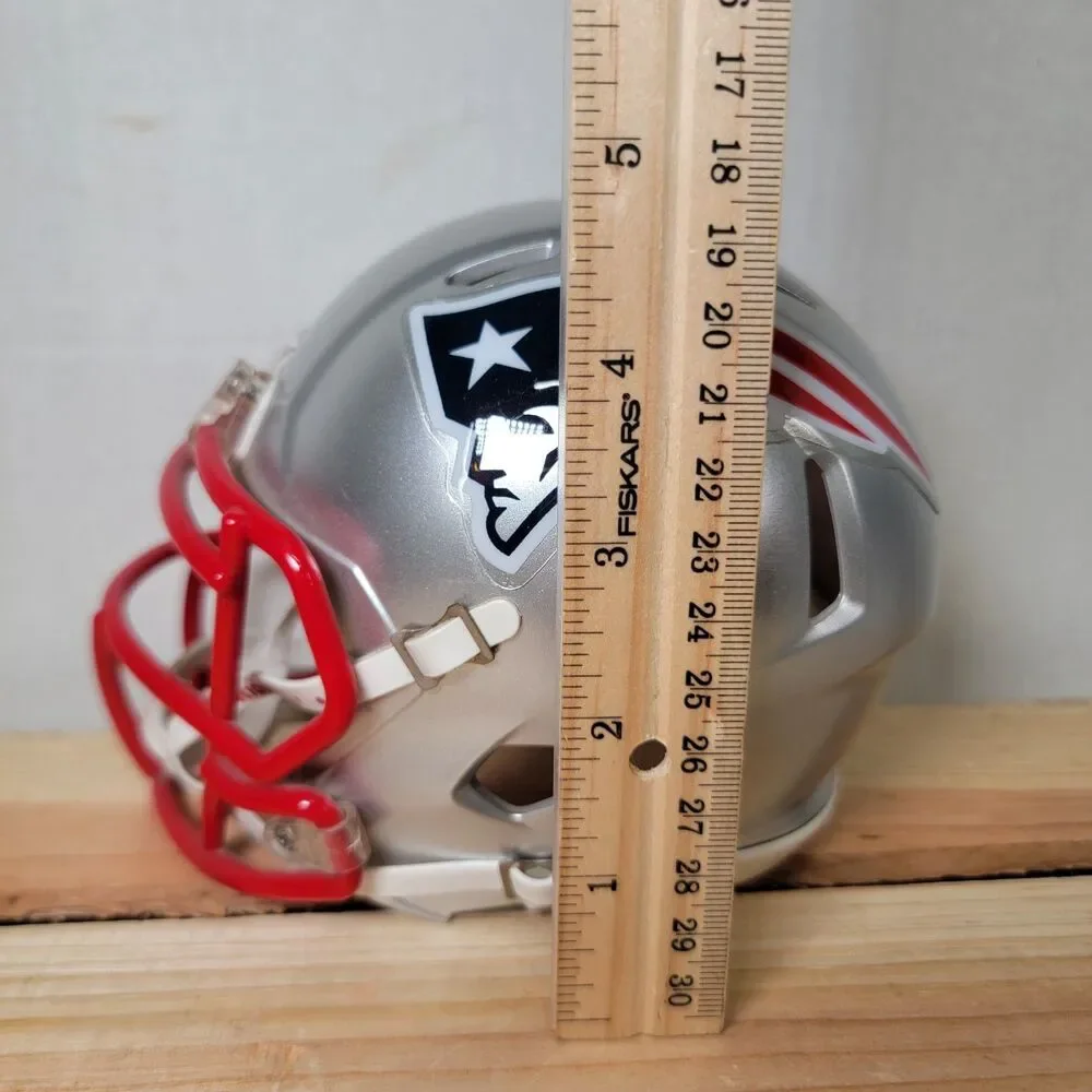 New England Patriots Collector Set: Banner, Flag & Mini Helmet